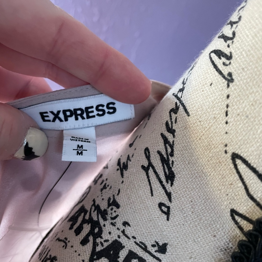 Express blouse-Sold - Picture 3 of 9